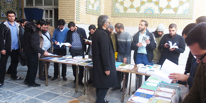 نمایشگاه کتاب